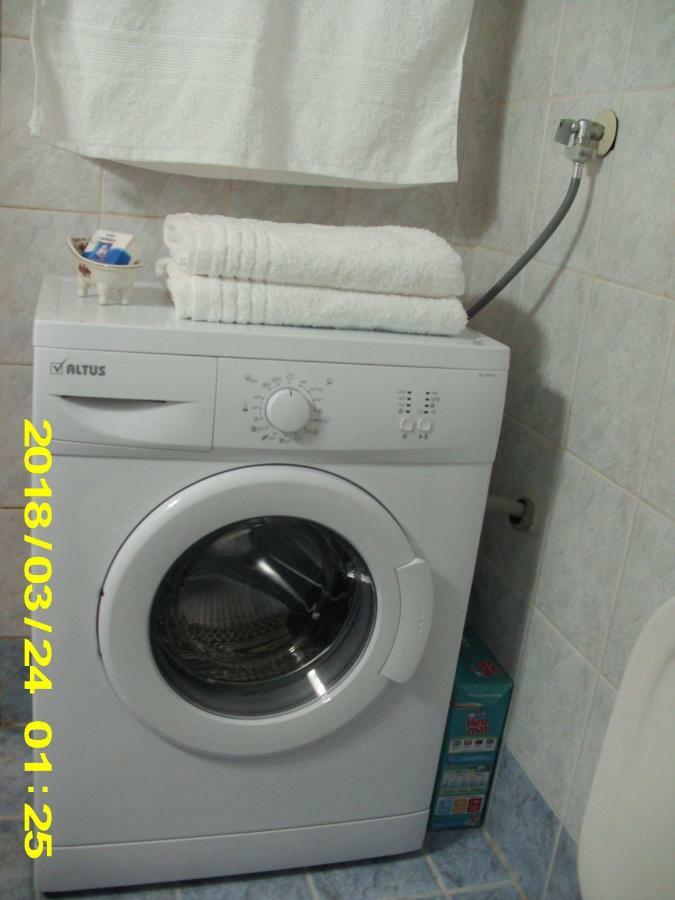 Palina'S Comfy Home. كالاماتا المظهر الخارجي الصورة