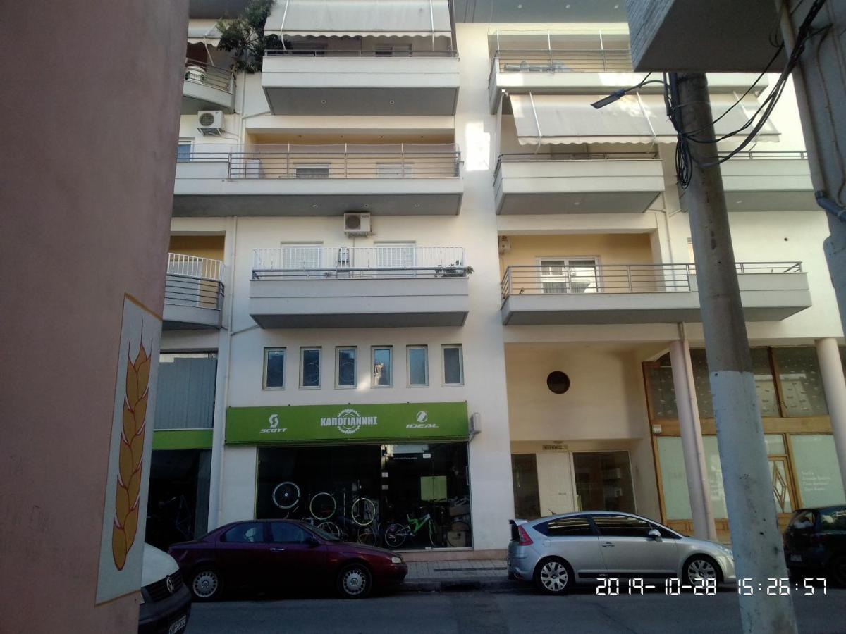 Palina'S Comfy Home. كالاماتا المظهر الخارجي الصورة